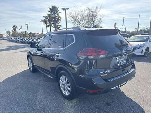 Certified 2019 Nissan Rogue SV image 6
