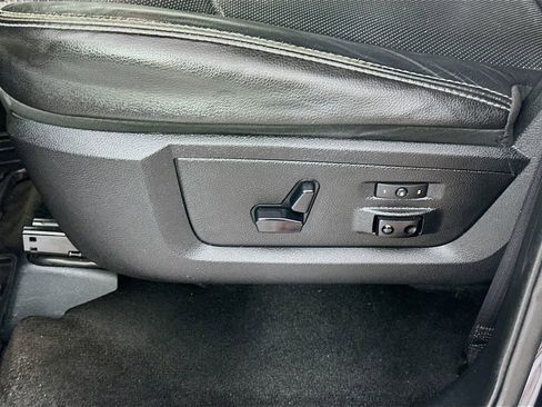 Used 2015 RAM 1500 Laramie w/ Convenience Group image 23