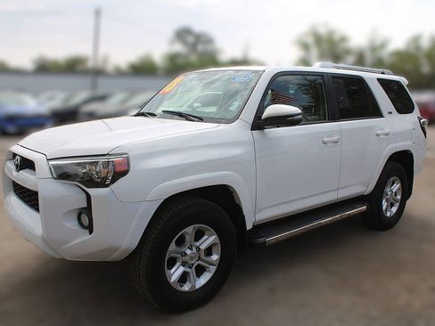 Used 2018 Toyota 4Runner SR5 Premium image 14