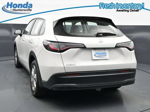 Used 2024 Honda HR-V LX image 7