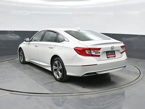 Used 2018 Honda Accord EX image 9