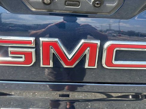 Used 2023 GMC Sierra 1500 Denali w/ Denali Reserve Package AWD/4WD image 12