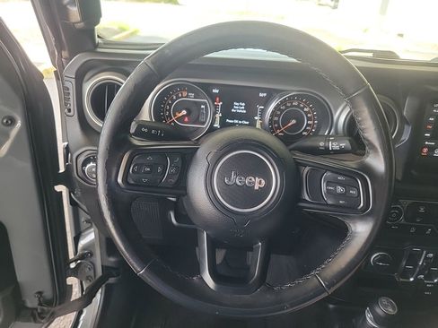 Used 2021 Jeep Gladiator Sport AWD/4WD image 24