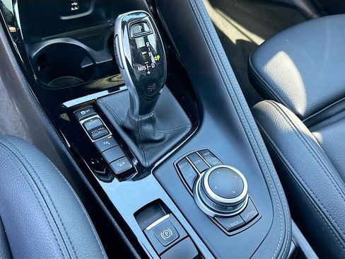 Used 2021 BMW X1 xDrive28i w/ M Sport Package image 17