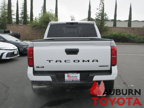 New 2025 Toyota Tacoma TRD Off-Road image 4