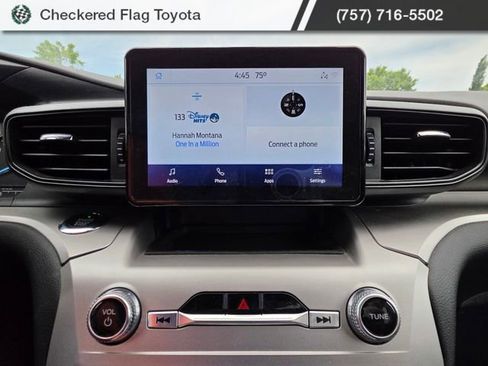 Used 2021 Ford Explorer XLT RWD image 15
