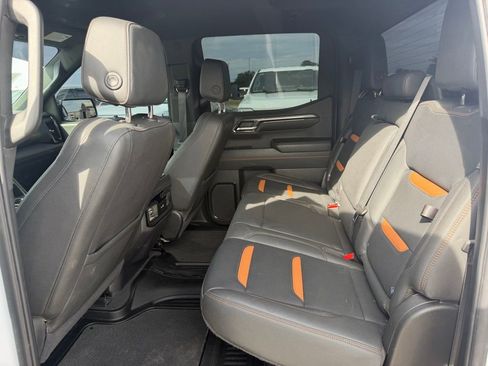Used 2024 GMC Sierra 1500 AT4 AWD/4WD image 12