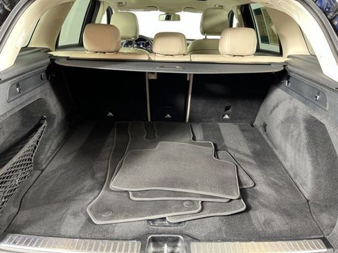 Used 2019 Mercedes-Benz GLC 300 4MATIC image 45