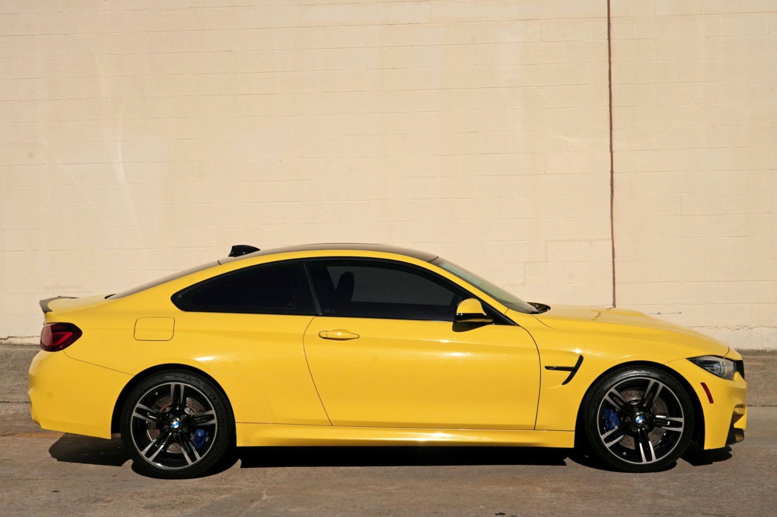 Used 2020 BMW M4 Coupe RWD image 48