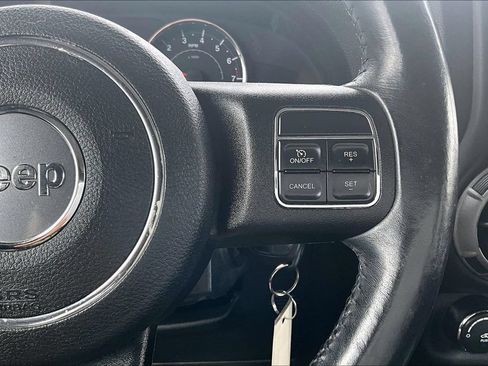 Used 2017 Jeep Wrangler Unlimited Sport w/ Quick Order Package 23S AWD/4WD image 19