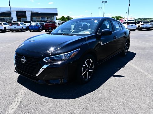 Used 2024 Nissan Sentra SV w/ Trunk Package FWD image 4