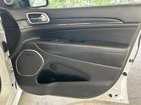 Used 2018 Jeep Grand Cherokee High Altitude RWD image 29
