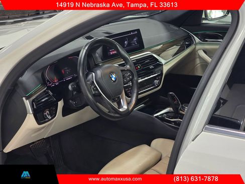 Used 2020 BMW 530i xDrive w/ Convenience Package image 11
