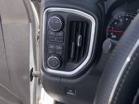 Used 2020 Chevrolet Silverado 2500 LT w/ Convenience Package image 3