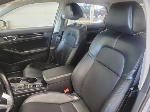 Used 2022 Honda Civic Touring image 17