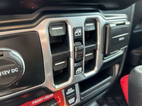 Used 2021 Jeep Gladiator Rubicon w/ Trailer Tow Package image 21