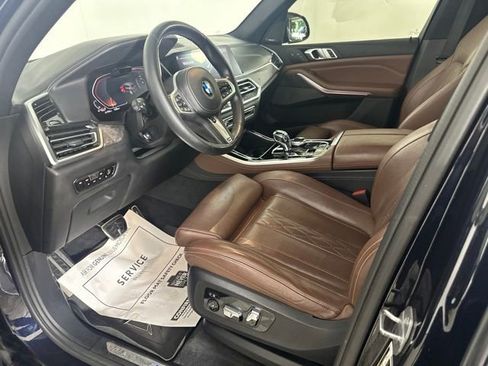 Used 2019 BMW X5 xDrive50i w/ M Sport Package AWD/4WD image 19