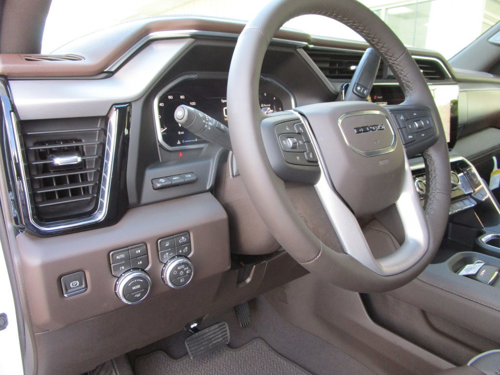 New 2026 GMC Sierra 2500 Denali w/ Denali Reserve Package AWD/4WD image 32