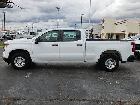 Used 2023 Chevrolet Silverado 1500 W/T w/ Trailering Package image 2
