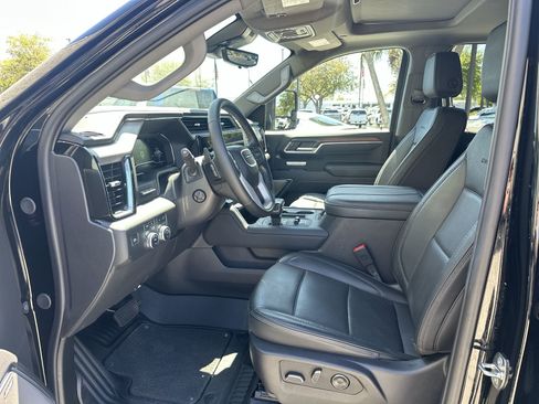 Used 2024 GMC Sierra 1500 Denali w/ Denali Reserve Package AWD/4WD image 16