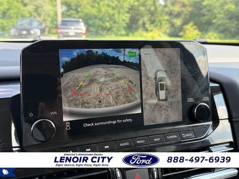 Used 2022 Nissan Pathfinder SL w/ SL Premium Package FWD image 24