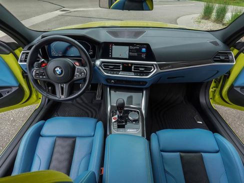 Used 2022 BMW M4 Competition w/ M Carbon Exterior Package RWD image 9