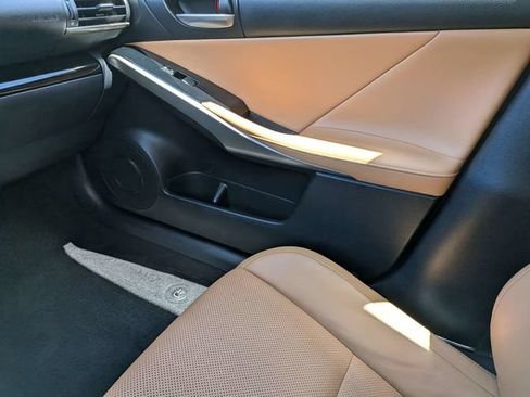 Used 2017 Lexus IS 300 AWD w/ Navigation System Package image 16