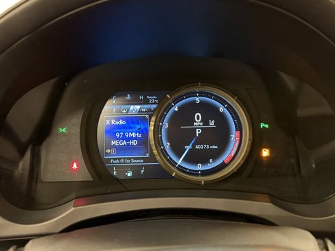 Used 2018 Lexus IS 350 F Sport image 17