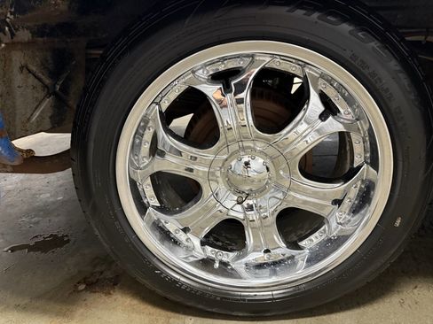 Used 1987 GMC Suburban 2WD image 6