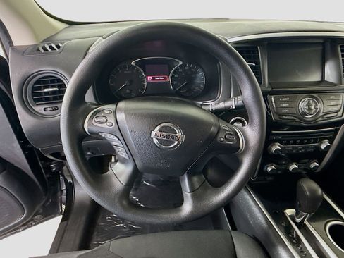 Used 2019 Nissan Pathfinder S AWD/4WD image 13
