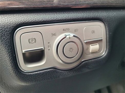 Used 2020 Mercedes-Benz GLE 350 image 19