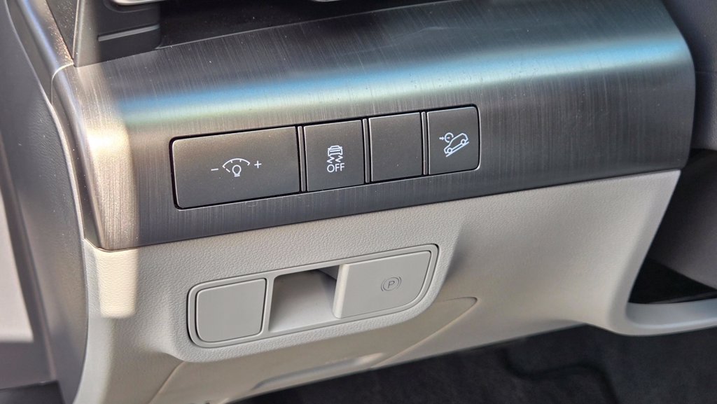 Used 2026 Hyundai Kona SEL Premium FWD image 17
