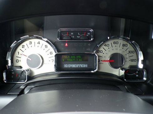 Used 2012 Ford Expedition Limited image 23