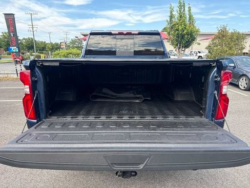 Used 2023 Chevrolet Silverado 2500 LTZ w/ LTZ Plus Package AWD/4WD image 23