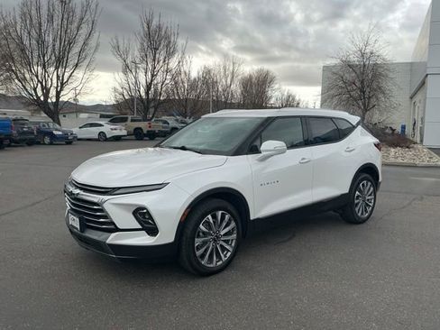 Used 2023 Chevrolet Blazer Premier image 8