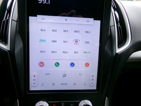 Used 2023 Ford Edge SEL w/ Convenience Package image 21