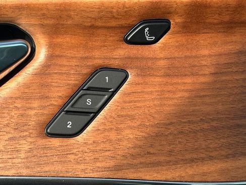 New 2025 Jeep Grand Cherokee Summit image 16