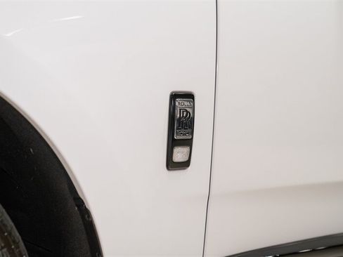 Used 2023 Rolls-Royce Cullinan AWD/4WD image 16