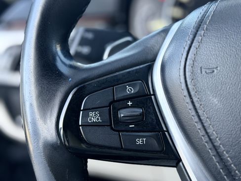 Used 2017 BMW 540i xDrive image 29