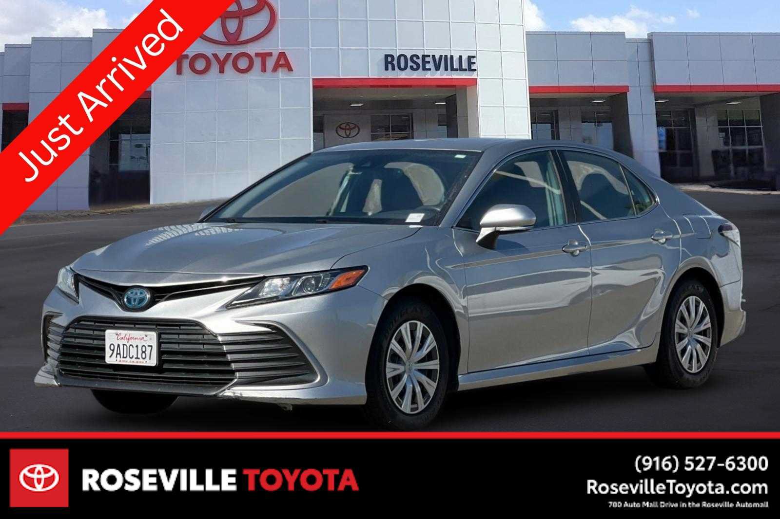 Certified 2022 Toyota Camry LE FWD image 1