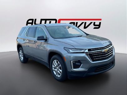 Used 2023 Chevrolet Traverse LS