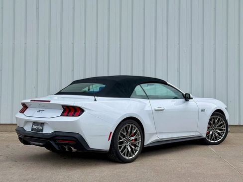 Used 2024 Ford Mustang GT Premium RWD image 6