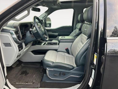 Used 2023 Ford F350 Limited image 15