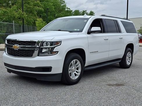 Used 2019 Chevrolet Suburban LT RWD image 6