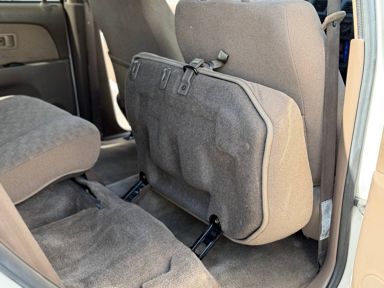 Used 2000 Toyota 4Runner 2WD w/ Upgrade Value Pkg 1 image 30