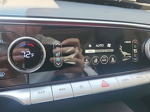 Used 2025 Genesis Electrified GV70 w/ Prestige Package AWD/4WD image 22