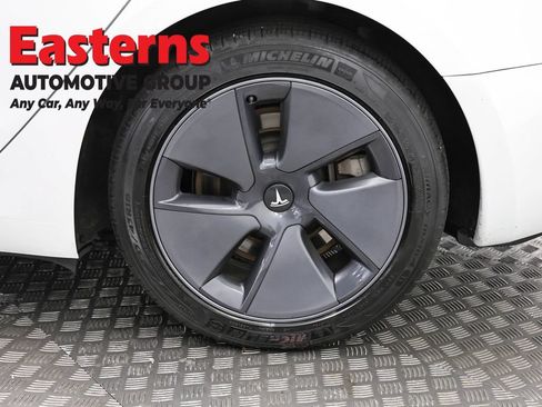 Used 2023 Tesla Model 3 Standard Range RWD image 27