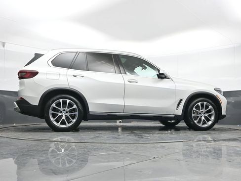Used 2023 BMW X5 xDrive40i w/ Premium Package image 46