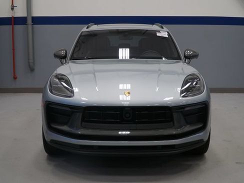 Certified 2026 Porsche Macan AWD/4WD image 13