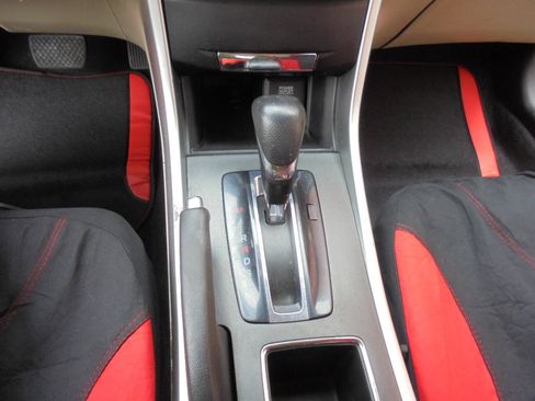 Used 2015 Honda Accord LX image 17